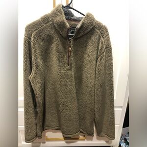 True Grit Pullover Hunter Green. Super Soft and well taken care of!